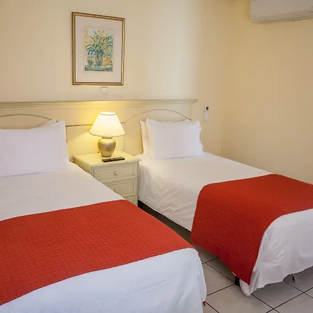 Апарт-отель Sunset Bay Club 4*