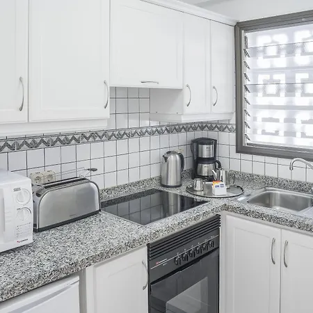 Sunset Bay Club Апарт-отель Адехе