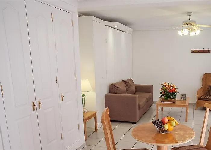 Sunset Bay Club Апарт-отель Адехе