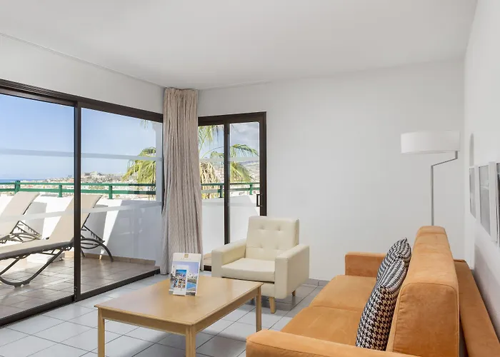 Sunset Bay Club Aparthotel