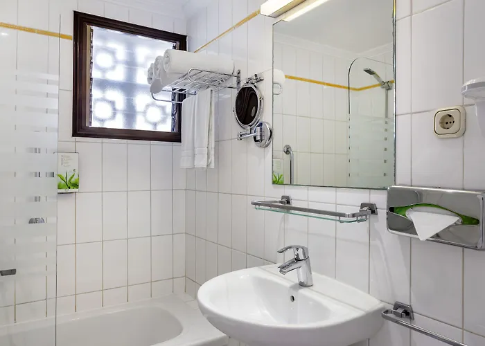 Sunset Bay Club Апарт-отель 4*