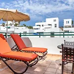 Ξενοδοχείο με διαμερίσματα Sunset Bay Club 4*