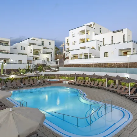 Sunset Bay Club 4* أذيخي