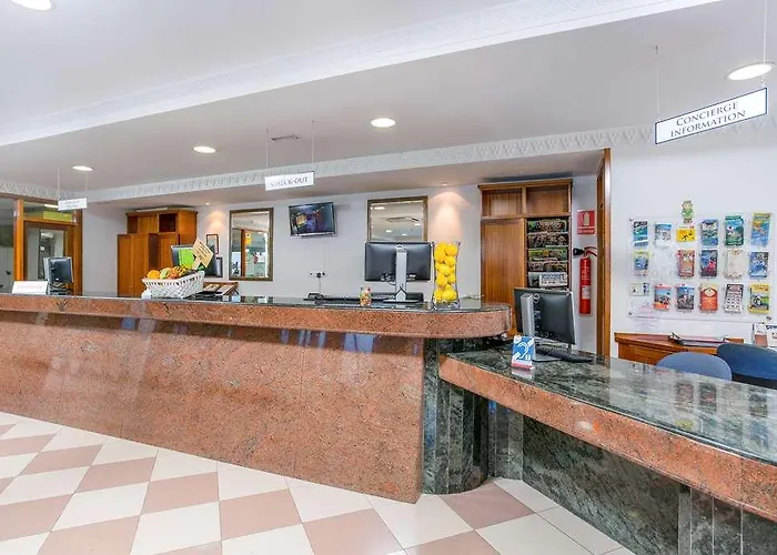 Sunset Bay Club شقة فندقية 4*