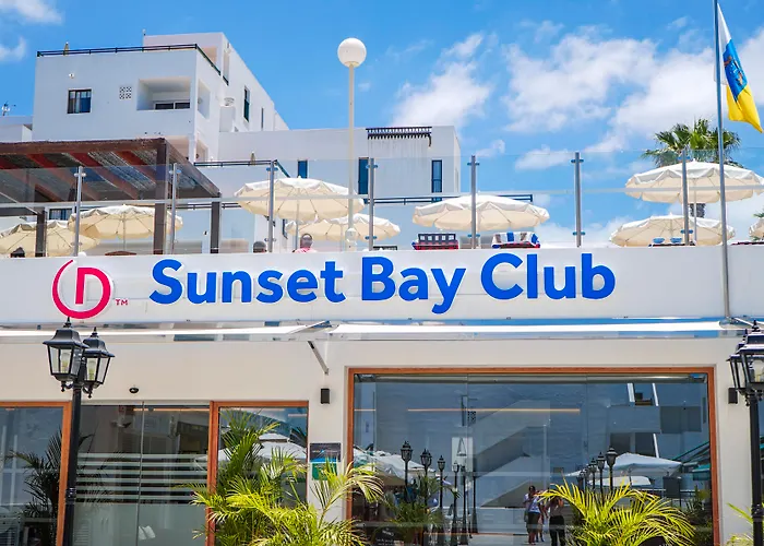 Sunset Bay Club شقة فندقية