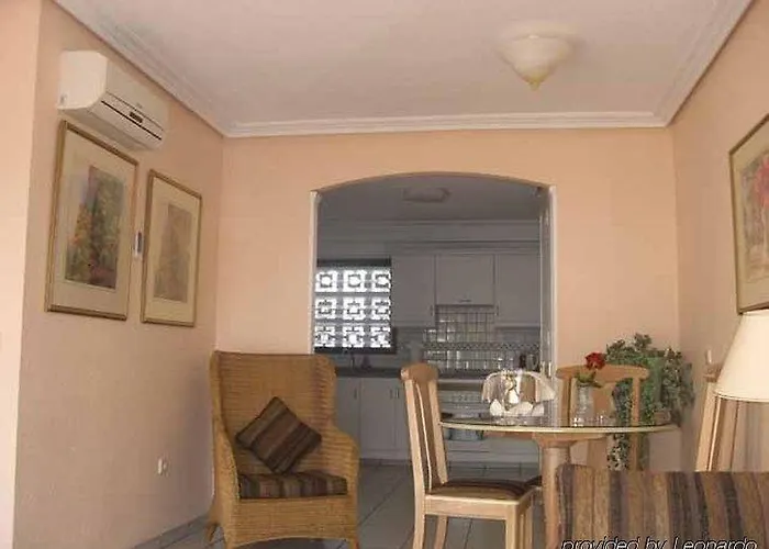 Sunset Bay Club شقة فندقية