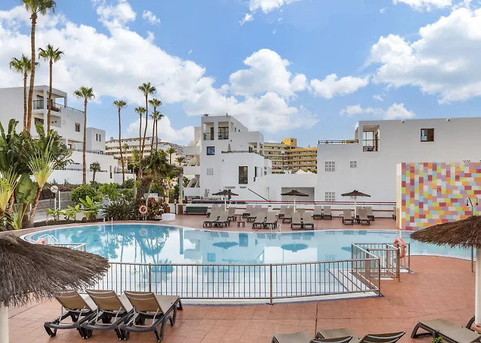 Sunset Bay Club Apartmanhotel