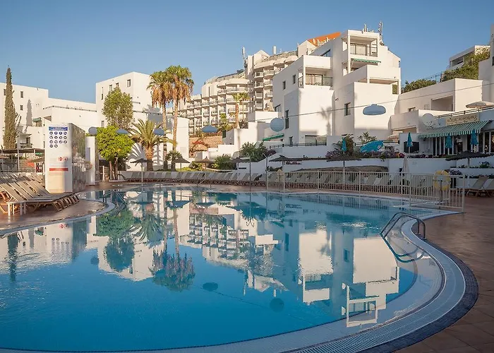 Sunset Bay Club أذيخي